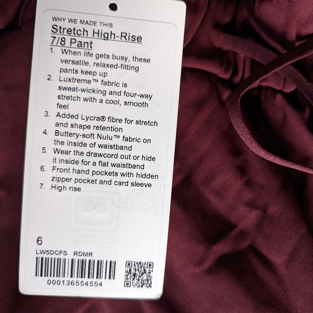 Lululemon Stretch High-Rise 7/8 Pant (Never worn), Tag is off but I still have.